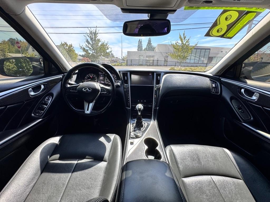 Infiniti Q50 3.0t LUXE AWD 2018