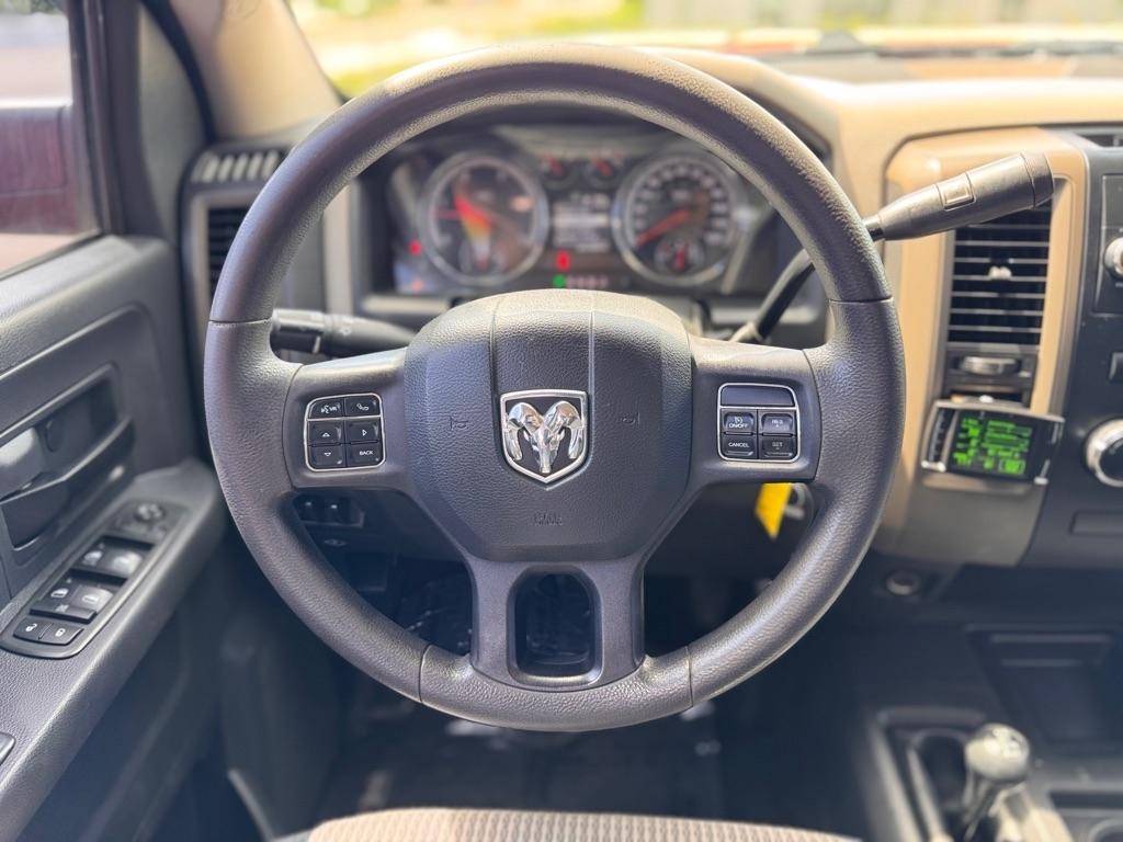 RAM 3500 4WD Crew Cab 169" ST 2012