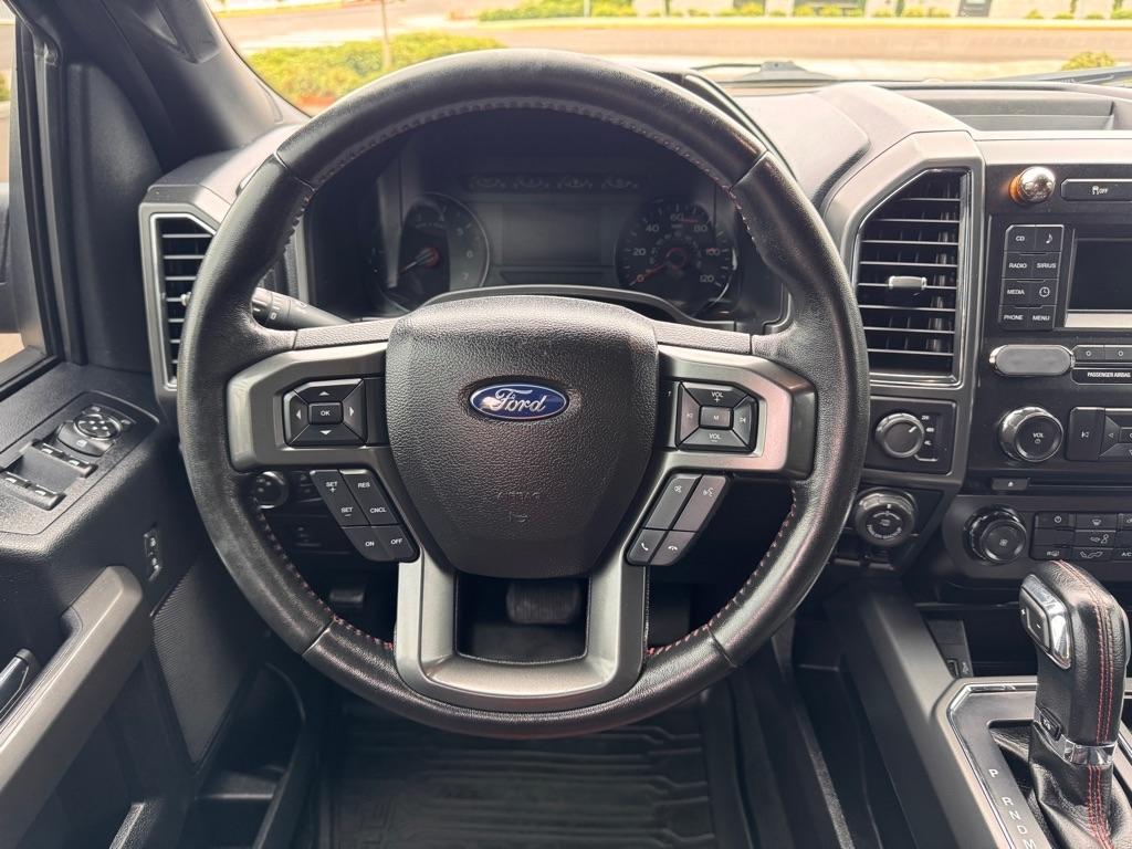Ford F-150 Platinum 4WD SuperCrew 5.5' Box 2017