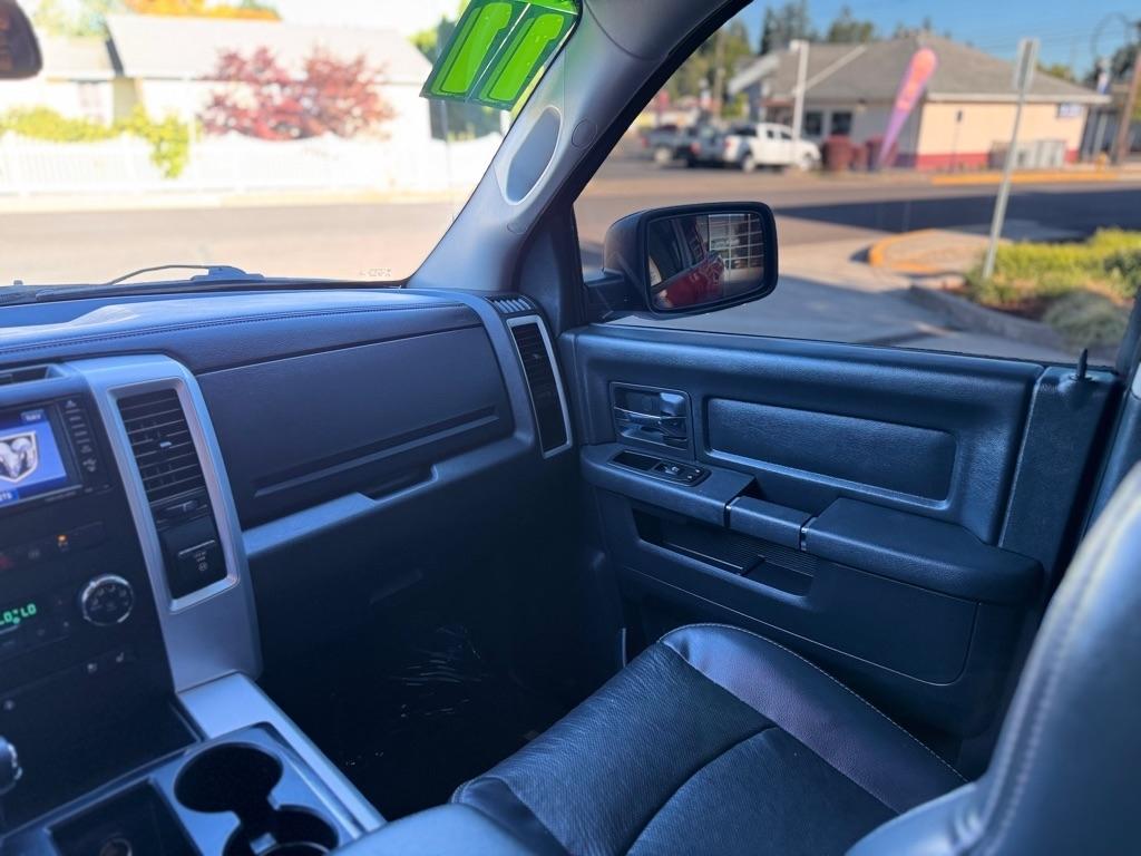 RAM 1500 4WD Quad Cab 140.5" Sport 2011