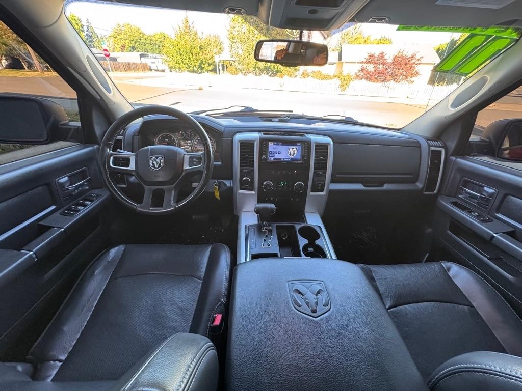RAM 1500 4WD Quad Cab 140.5" Sport 2011