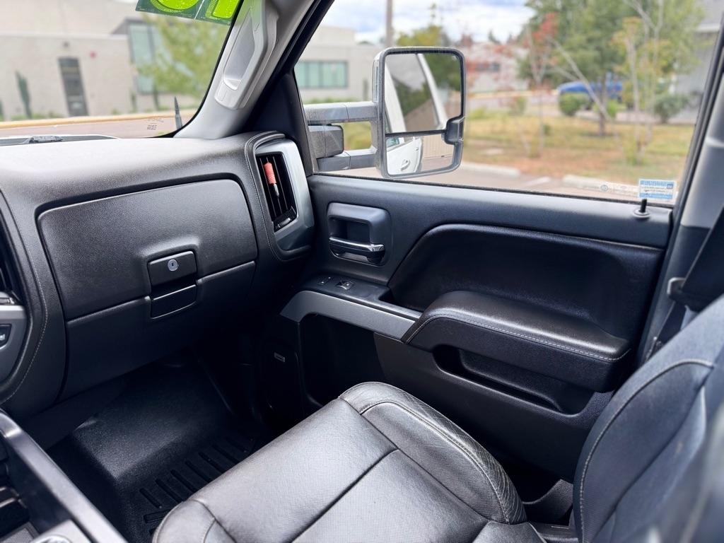 Chevrolet Silverado 3500HD 4WD Crew Cab 153.7" LTZ 2016