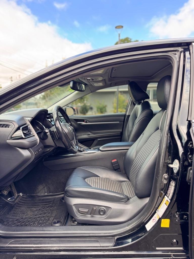 Toyota Camry XLE Auto (Natl) 2019