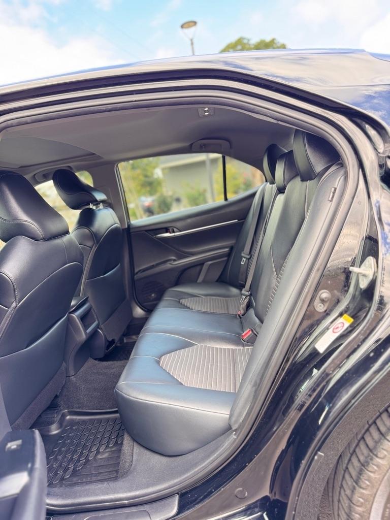 Toyota Camry XLE Auto (Natl) 2019