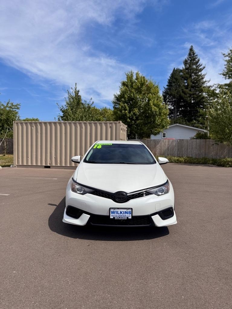 Scion iM 5dr HB Man (Natl) 2016