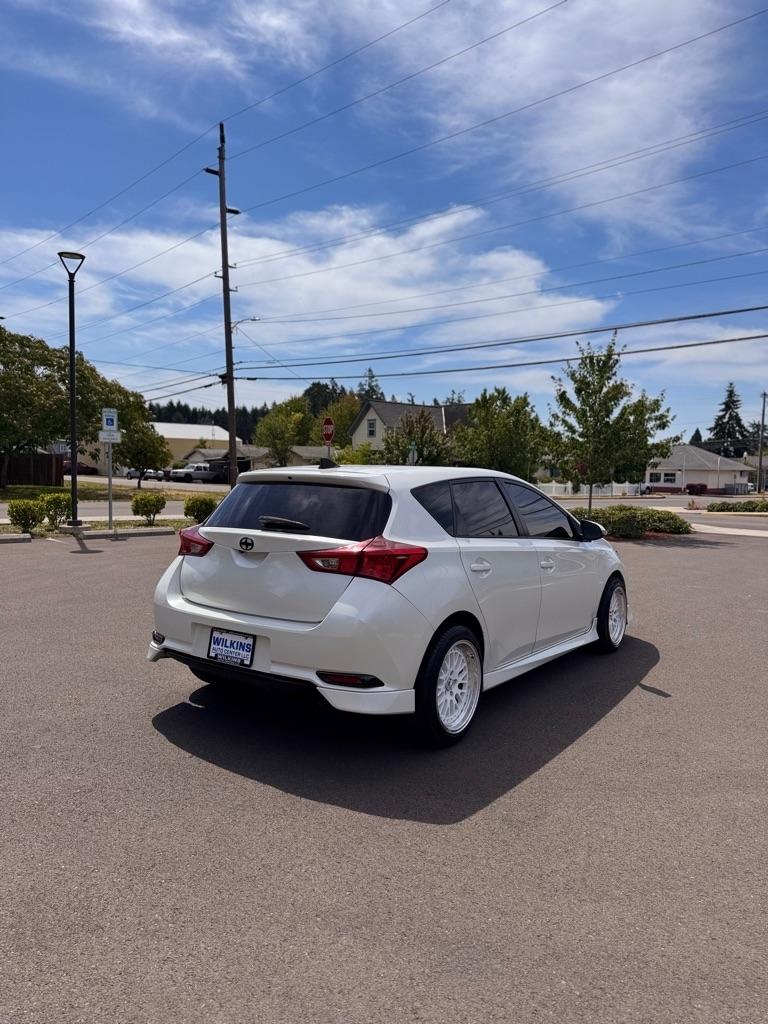 Scion iM 5dr HB Man (Natl) 2016