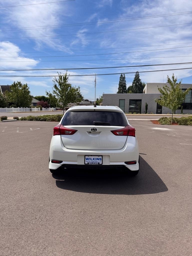 Scion iM 5dr HB Man (Natl) 2016