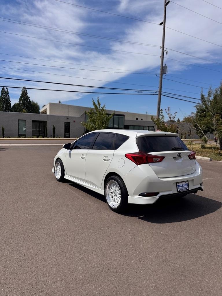 Scion iM 5dr HB Man (Natl) 2016