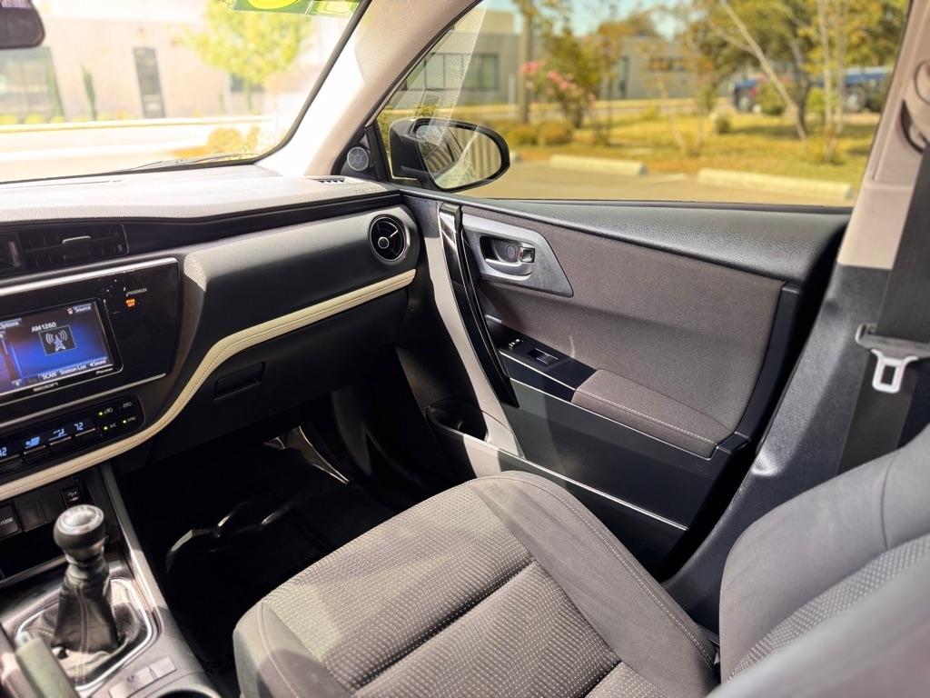 Scion iM 5dr HB Man (Natl) 2016