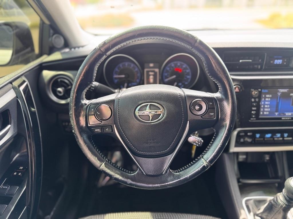 Scion iM 5dr HB Man (Natl) 2016