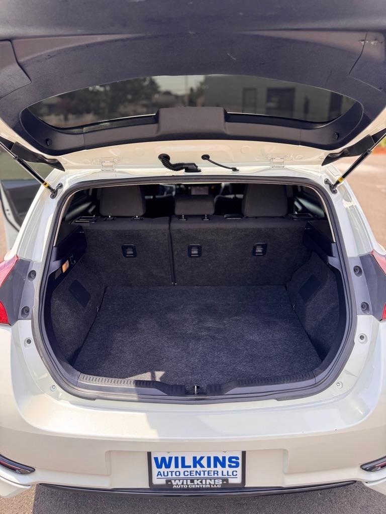 Scion iM 5dr HB Man (Natl) 2016