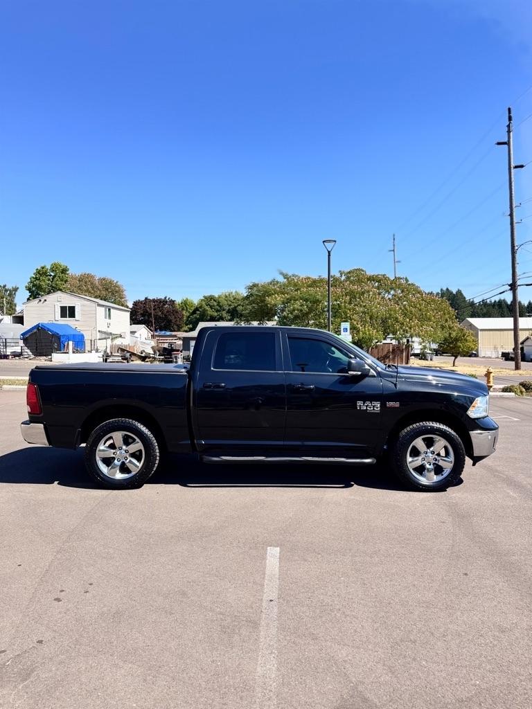 RAM 1500 Classic Lone Star 4x2 Crew Cab 5'7" Box 2019