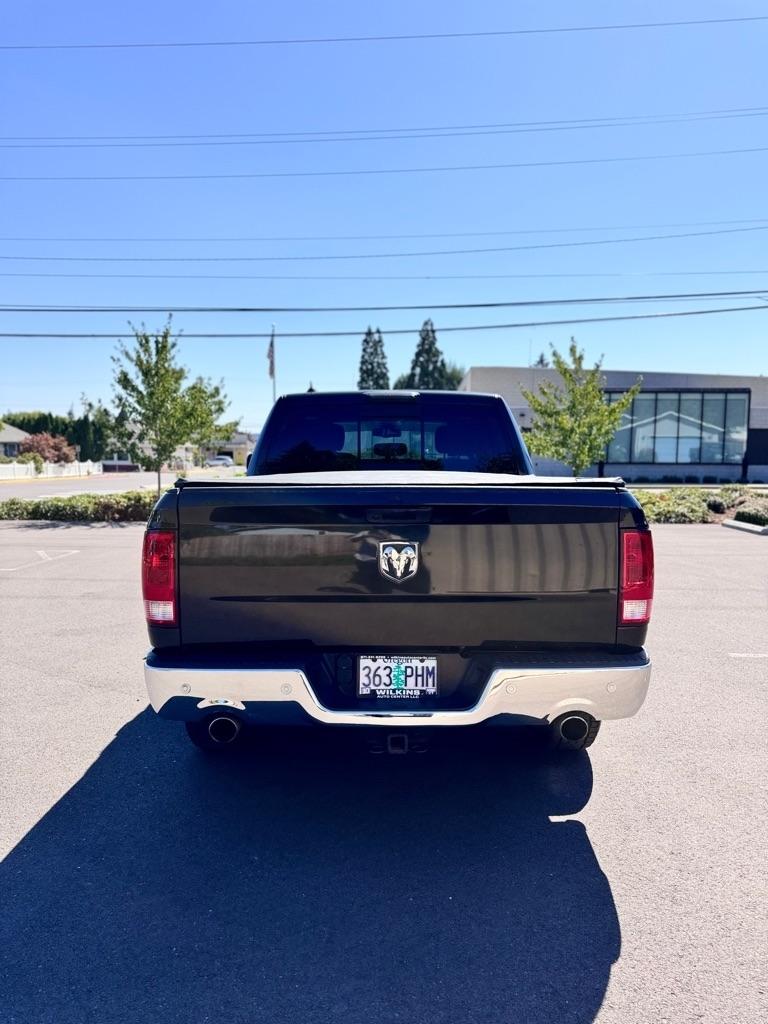 RAM 1500 Classic Lone Star 4x2 Crew Cab 5'7" Box 2019