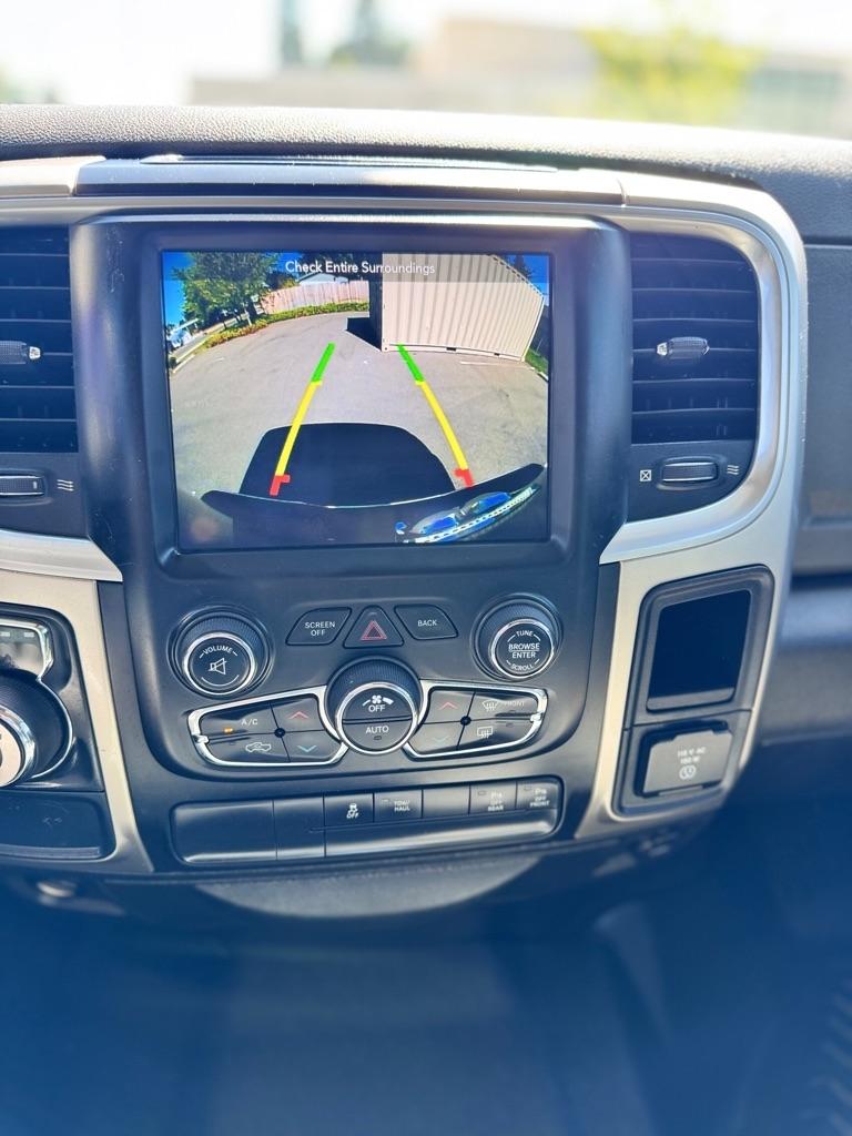 RAM 1500 Classic Lone Star 4x2 Crew Cab 5'7" Box 2019
