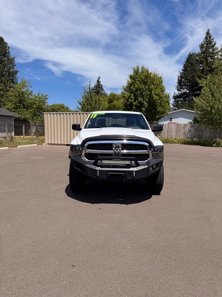 RAM 1500 Tradesman 4x4 Quad Cab 6'4" Box 2017