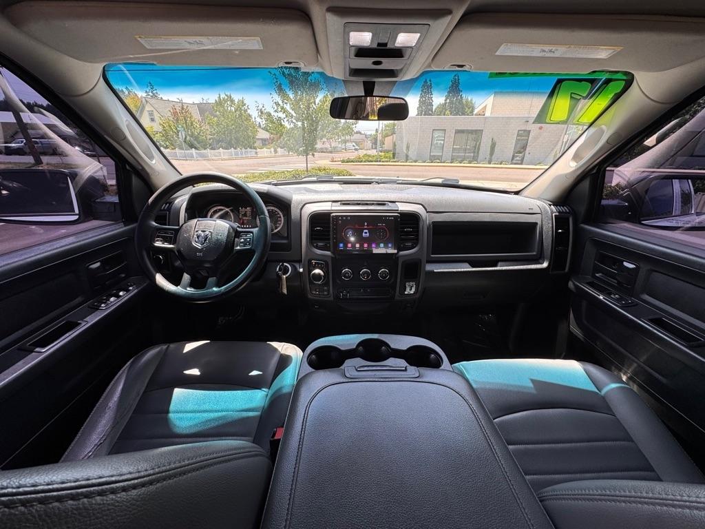 RAM 1500 Tradesman 4x4 Quad Cab 6'4" Box 2017