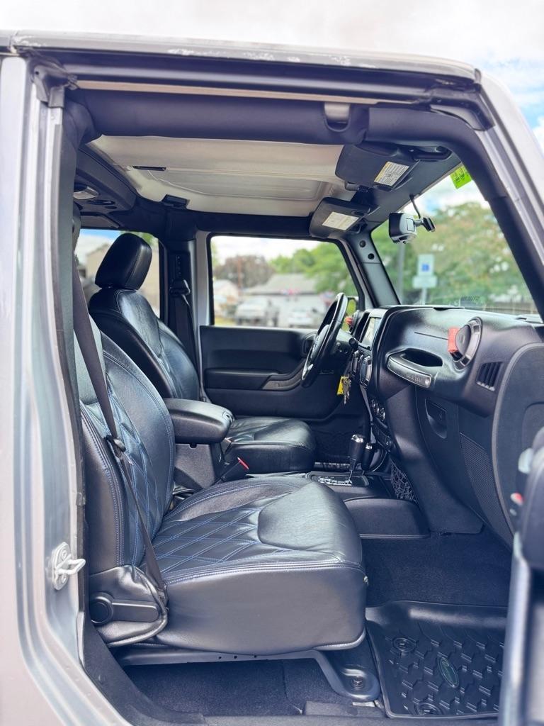 Jeep Wrangler Unlimited 4WD 4dr Sport 2015