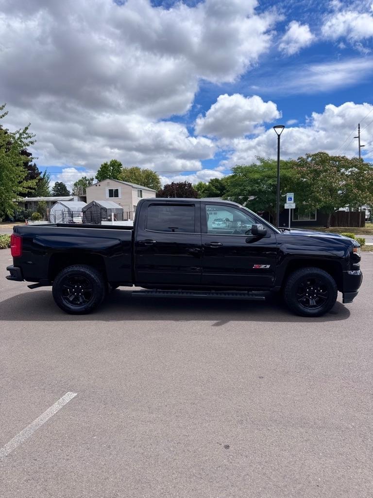 Chevrolet Silverado 1500 4WD Crew Cab 143.5" LTZ w/2LZ 2017