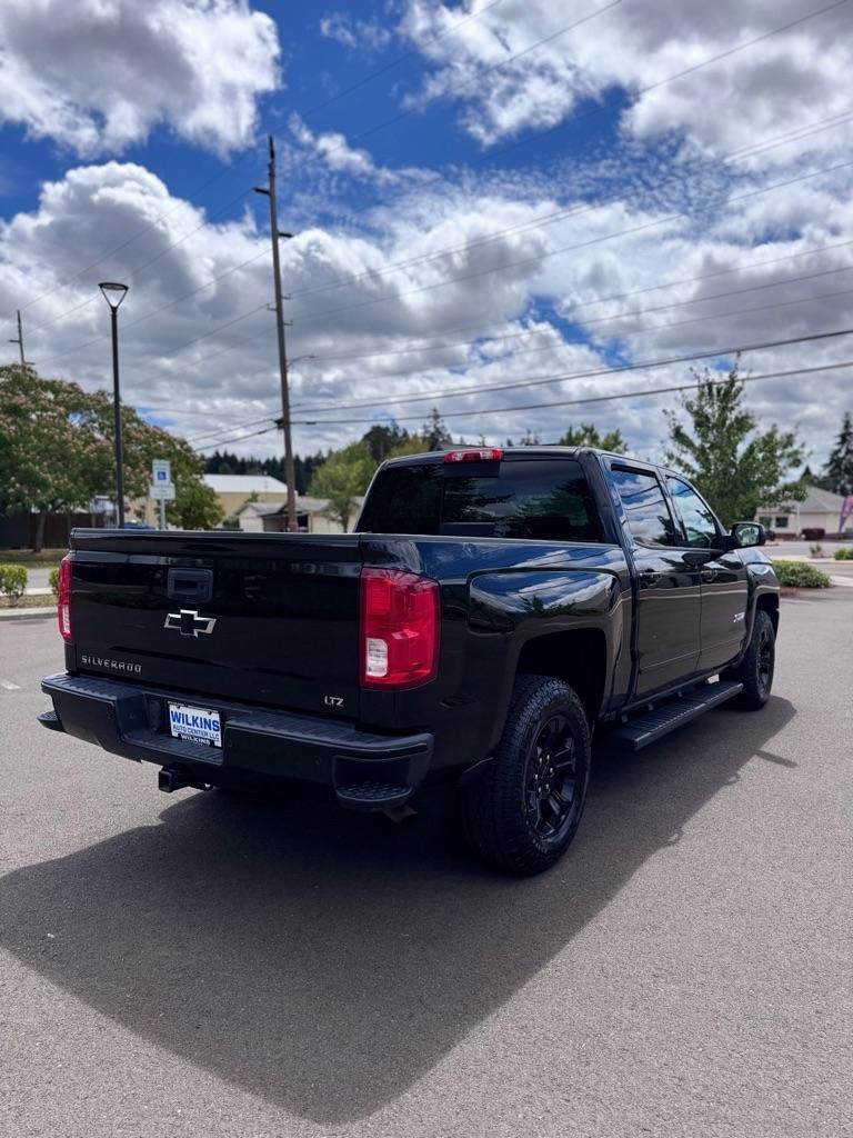 Chevrolet Silverado 1500 4WD Crew Cab 143.5" LTZ w/2LZ 2017
