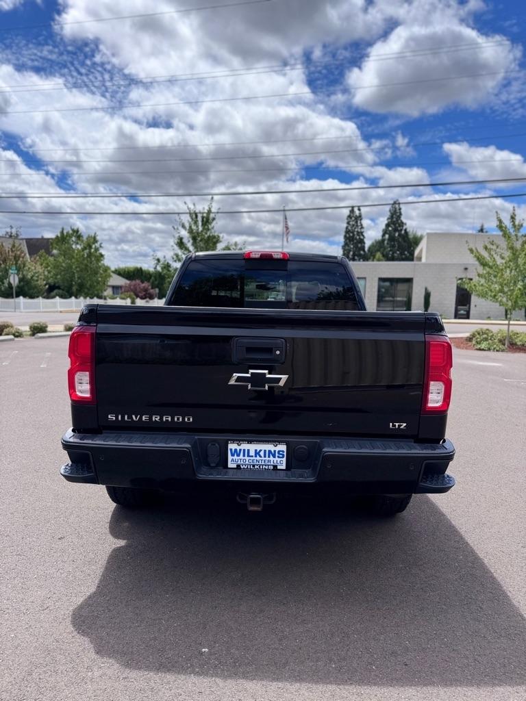 Chevrolet Silverado 1500 4WD Crew Cab 143.5" LTZ w/2LZ 2017