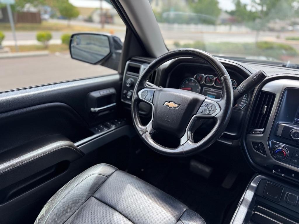 Chevrolet Silverado 1500 4WD Crew Cab 143.5" LTZ w/2LZ 2017