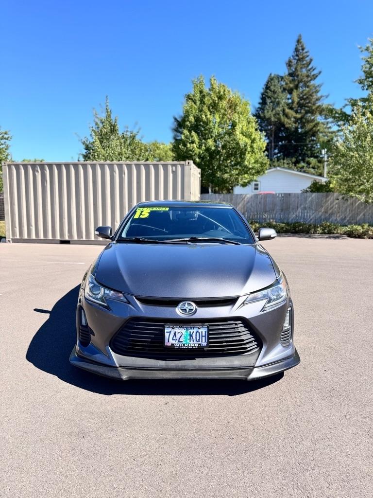 Scion tC 2dr HB Man (Natl) 2015
