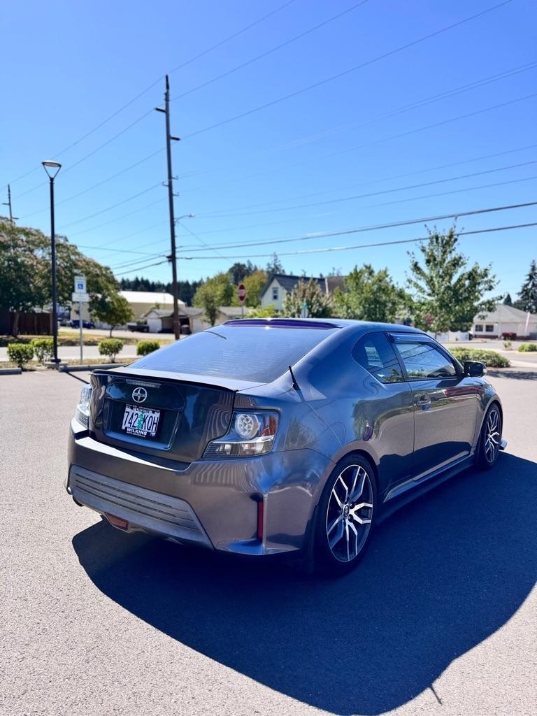 Scion tC 2dr HB Man (Natl) 2015