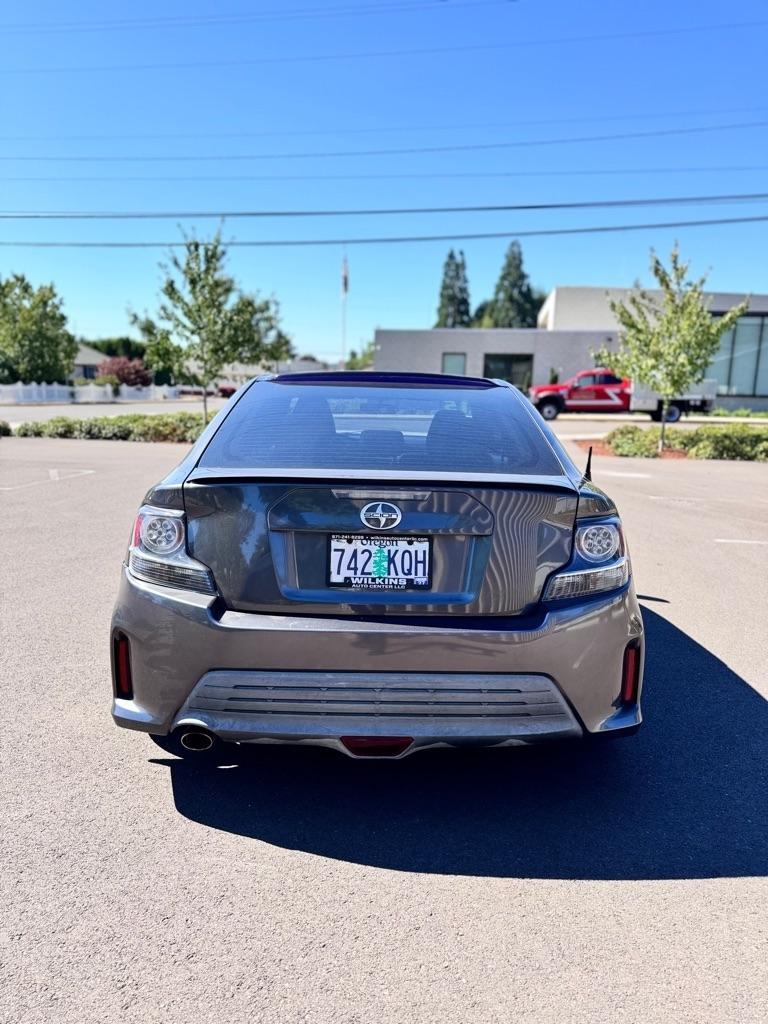 Scion tC 2dr HB Man (Natl) 2015