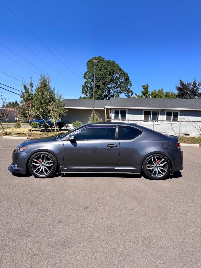 Scion tC 2dr HB Man (Natl) 2015