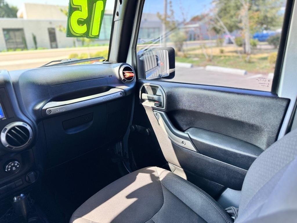 Jeep Wrangler 4WD 2dr Sport 2015