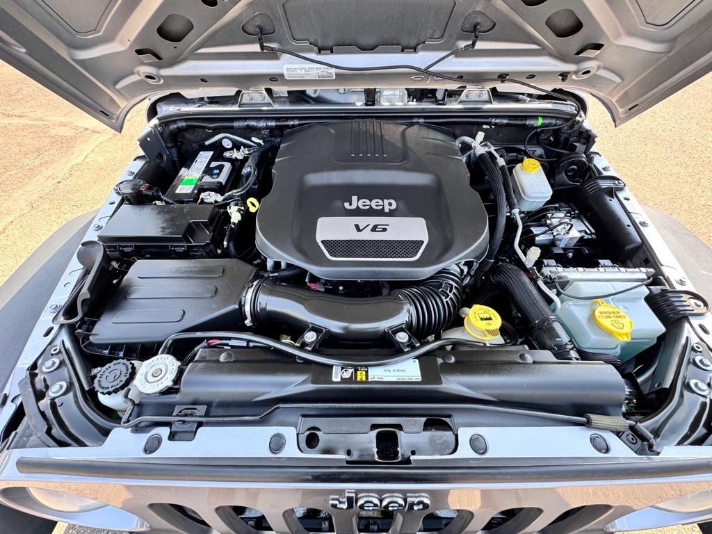Jeep Wrangler 4WD 2dr Sport 2015