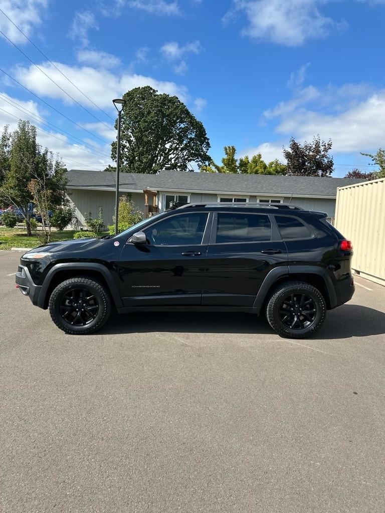 Jeep Cherokee 4WD 4dr Trailhawk 2017
