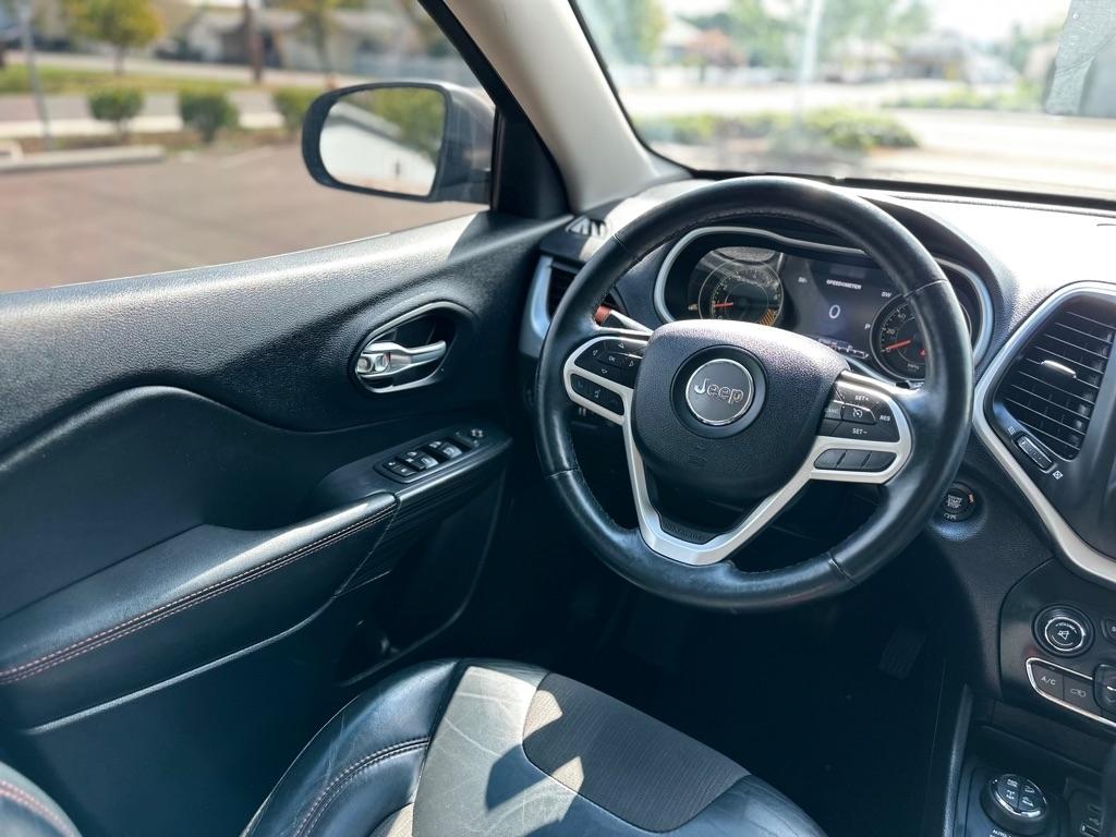 Jeep Cherokee 4WD 4dr Trailhawk 2017