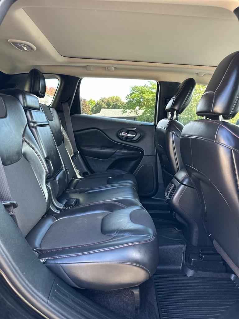 Jeep Cherokee 4WD 4dr Trailhawk 2017