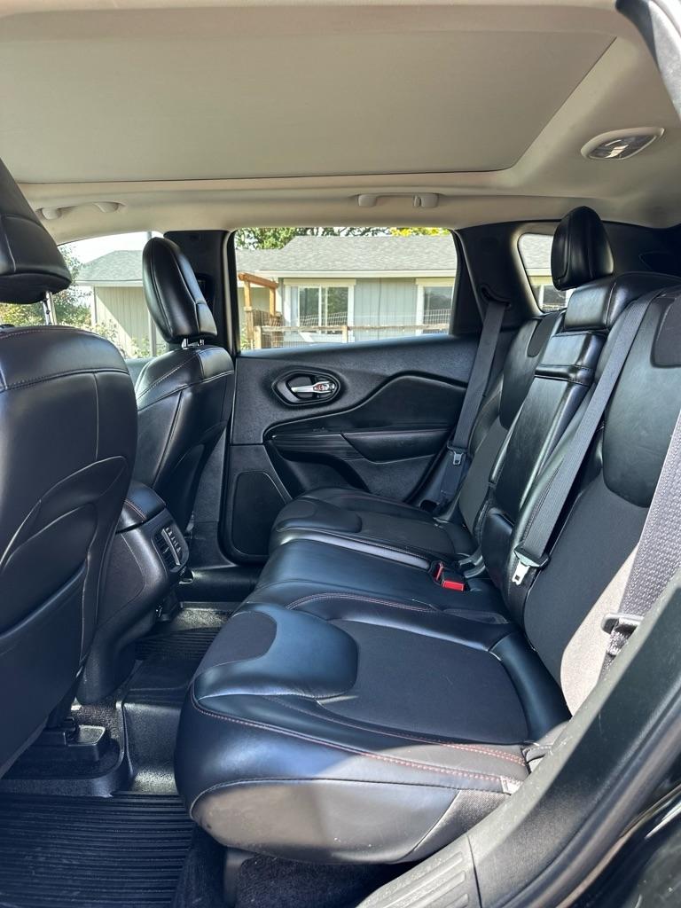 Jeep Cherokee 4WD 4dr Trailhawk 2017