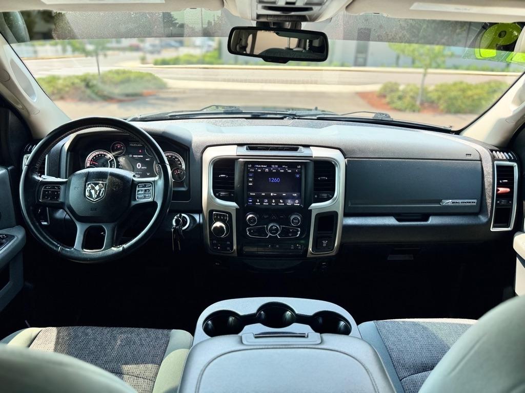 RAM 1500 Classic Big Horn 4x4 Crew Cab 6'4" Box 2019