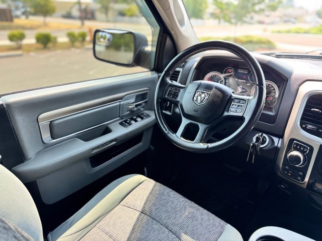 RAM 1500 Classic Big Horn 4x4 Crew Cab 6'4" Box 2019