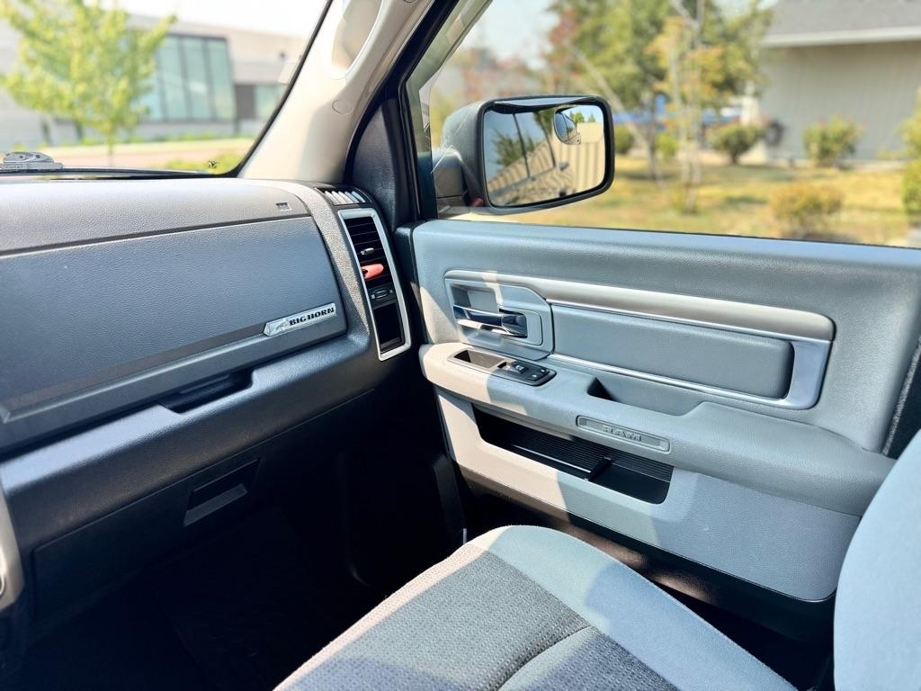 RAM 1500 Classic Big Horn 4x4 Crew Cab 6'4" Box 2019