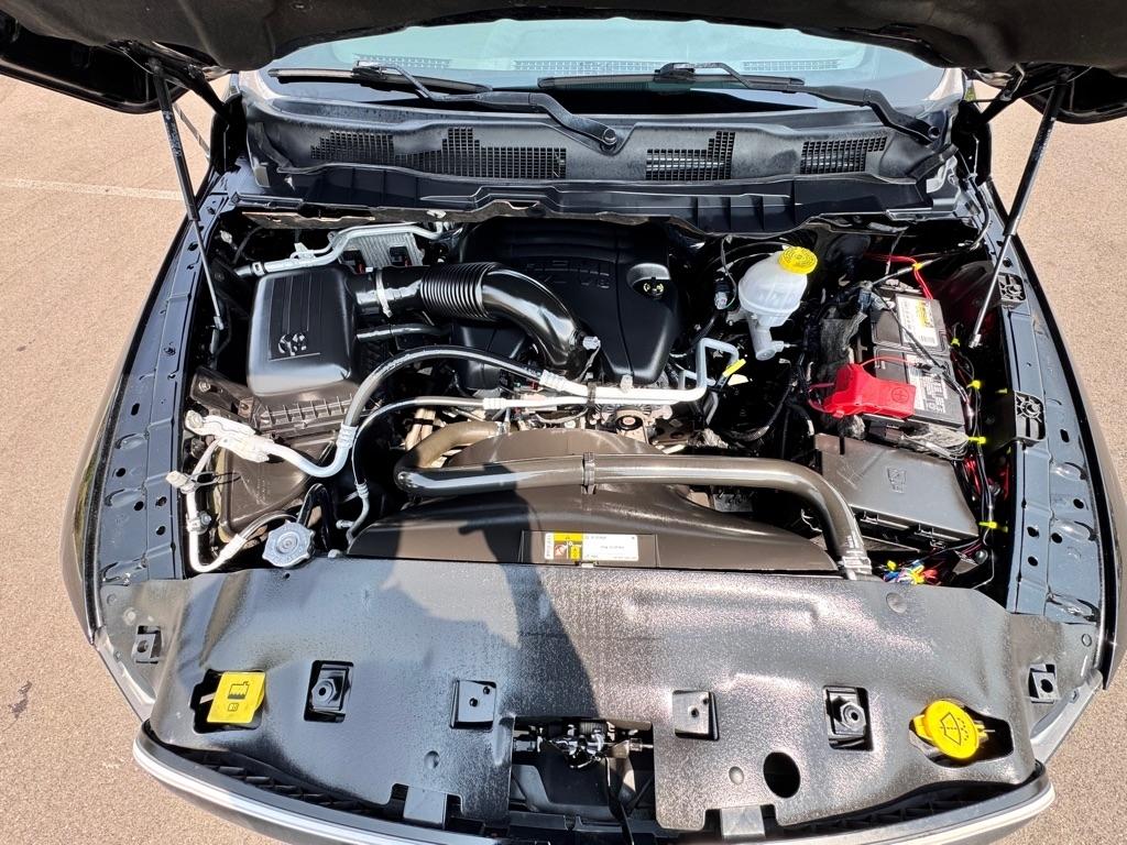 RAM 1500 Classic Big Horn 4x4 Crew Cab 6'4" Box 2019