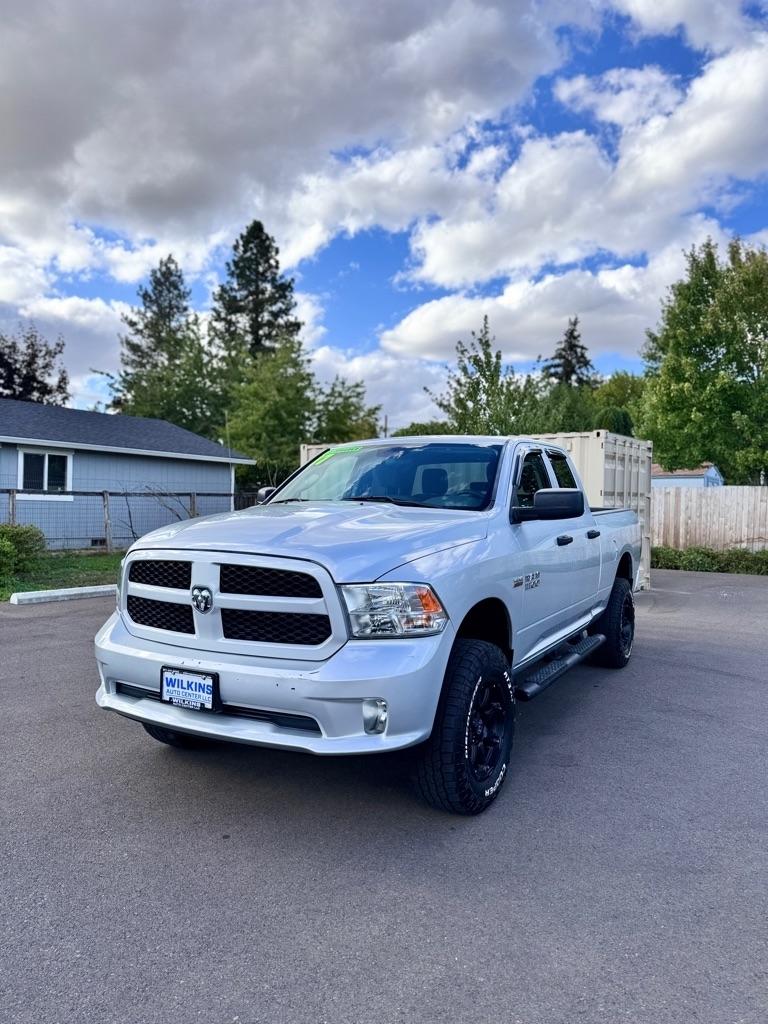 2017 RAM 1500 Express 4x4 Quad Cab 6'4" Box