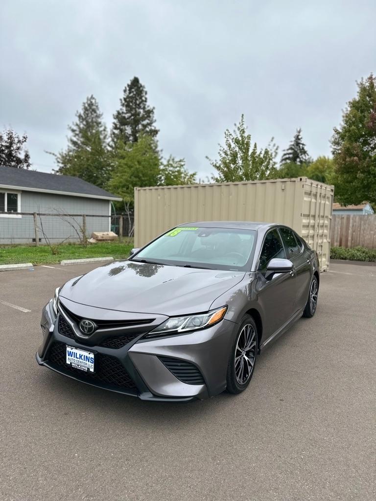 2018 Toyota Camry XLE Auto (Natl)