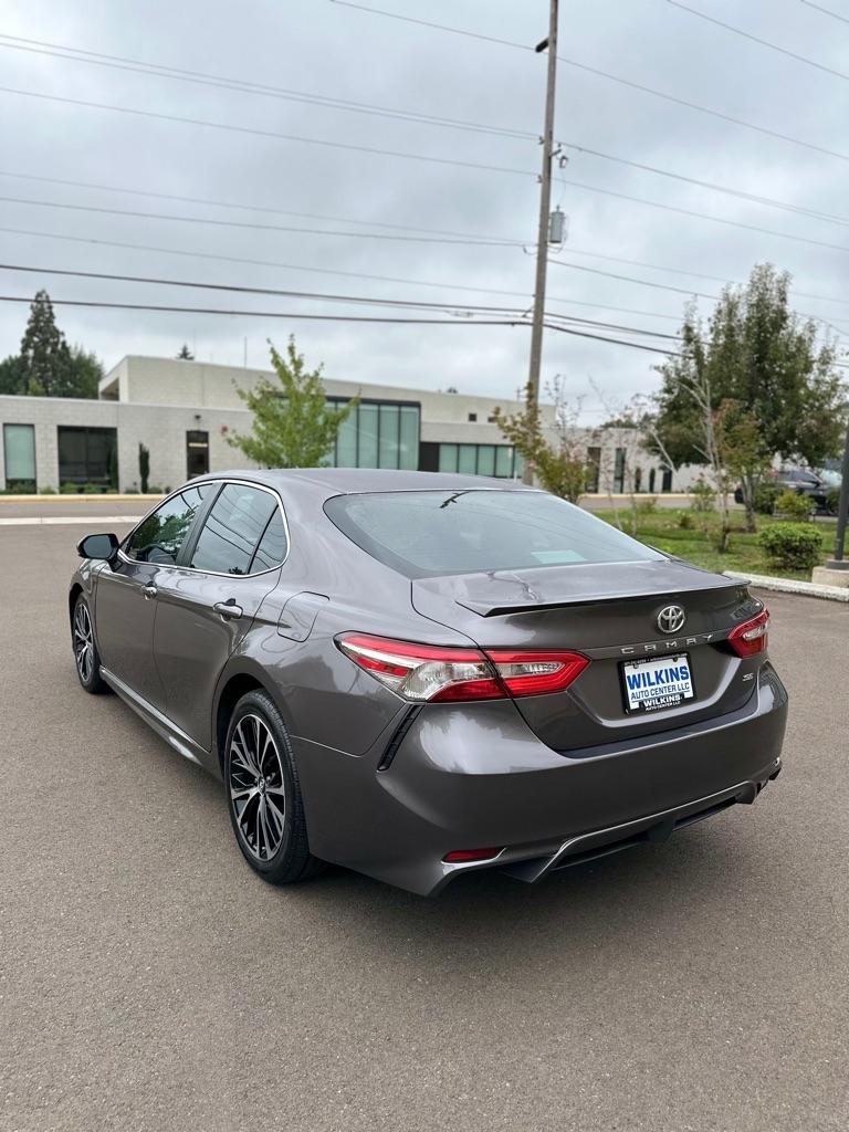 Toyota Camry XLE Auto (Natl) 2018