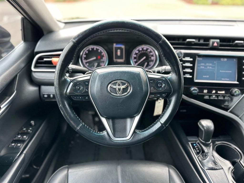 Toyota Camry XLE Auto (Natl) 2018