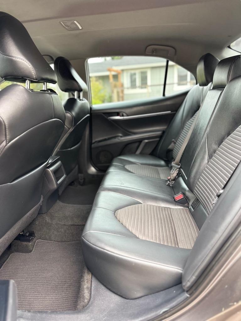 Toyota Camry XLE Auto (Natl) 2018