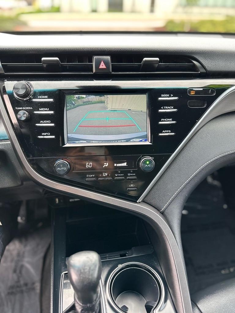 Toyota Camry XLE Auto (Natl) 2018