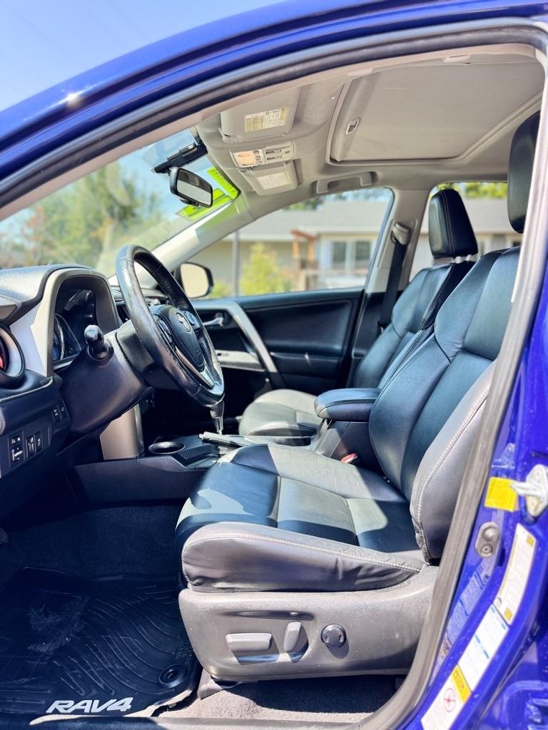 Toyota RAV4 AWD 4dr Limited (Natl) 2015