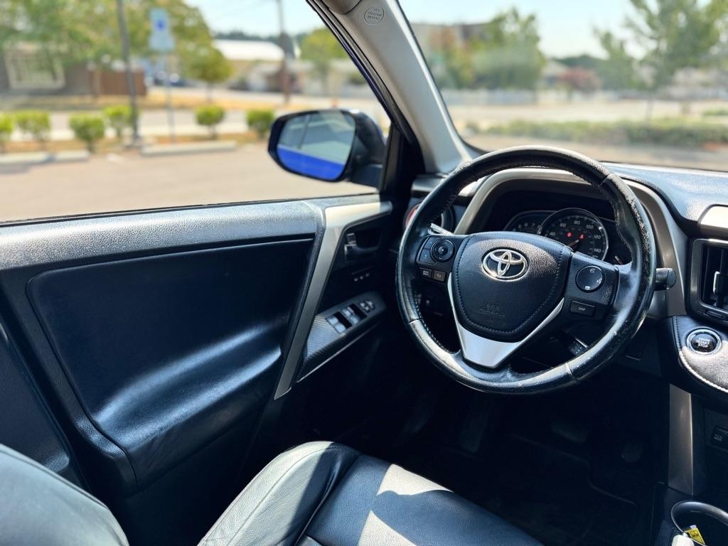 Toyota RAV4 AWD 4dr Limited (Natl) 2015