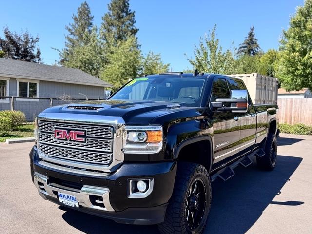 2019 GMC Sierra 3500HD Denali Crew Cab LB DRW 4WD