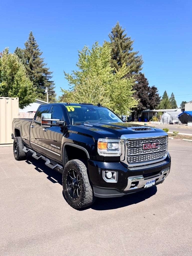 GMC Sierra 3500HD 4WD Crew Cab 167.7" Denali 2019