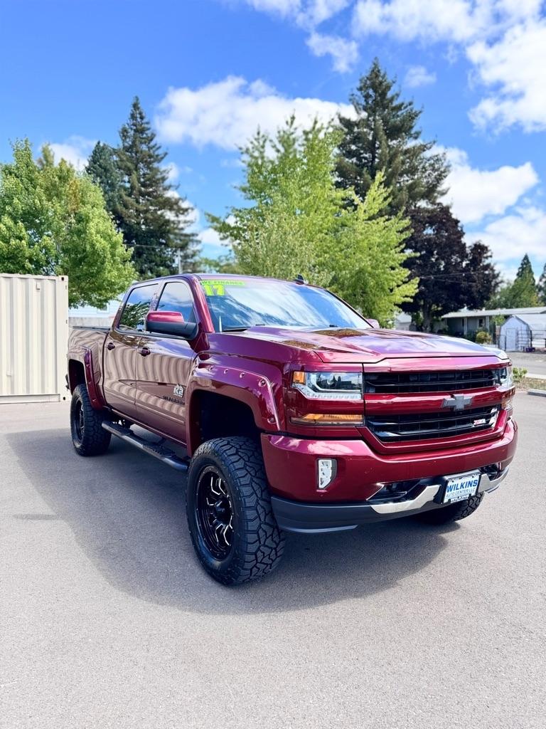 Chevrolet Silverado 1500 4WD Crew Cab 143.5" LT w/2LT 2017